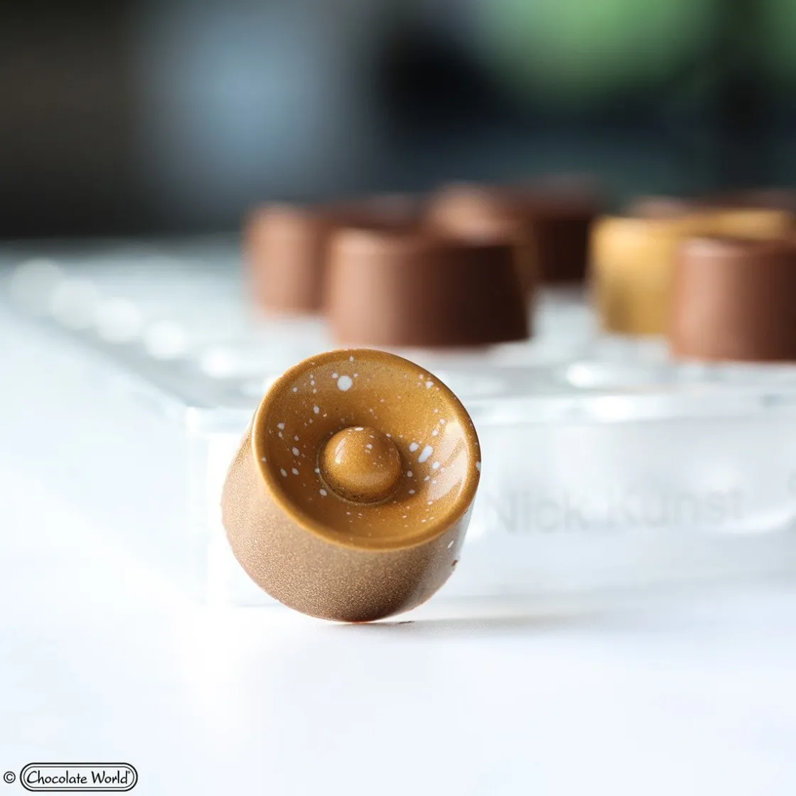 Chocolate World Bonbonvorm The Circle Nick Kunst (21x) 30mm* Bonbonvormen