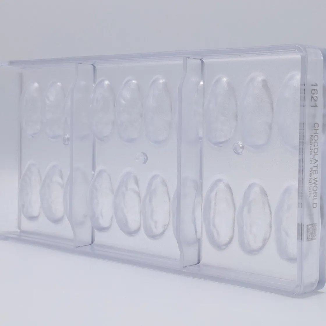 Chocolate World Bonbonvorm Dadel (20x) 39x19x10mm*** Bonbonvormen