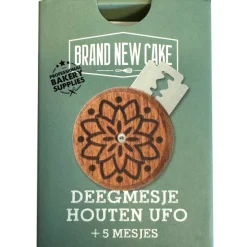 BrandNewCake Deegmesje Houten UFO (incl. 5 mesjes)* Messen En Zagen