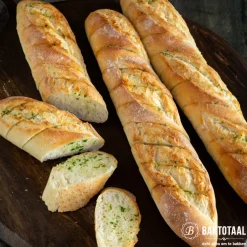 BrandNewCake Stokbroodmesje (incl. 5 mesjes)* Messen En Zagen