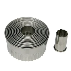 BrandNewCake Uitstekers Rond Gekarteld 12-delig* Stekerdozen