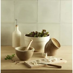 Emile Henry Olie/Azijnfles Argile 0,45L* Bakhulpmiddelen