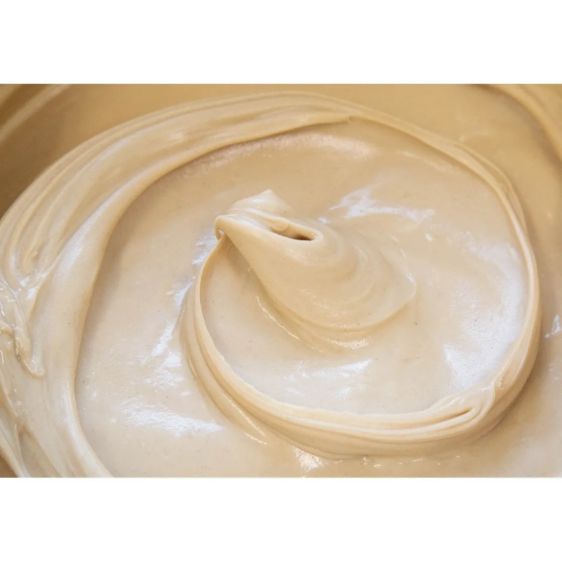 Irca Hazelnoot/Gianduia Spread Wit (Nocciolata-Bueno) 5kg* Chocolade Vullingen|Bonbonvullingen