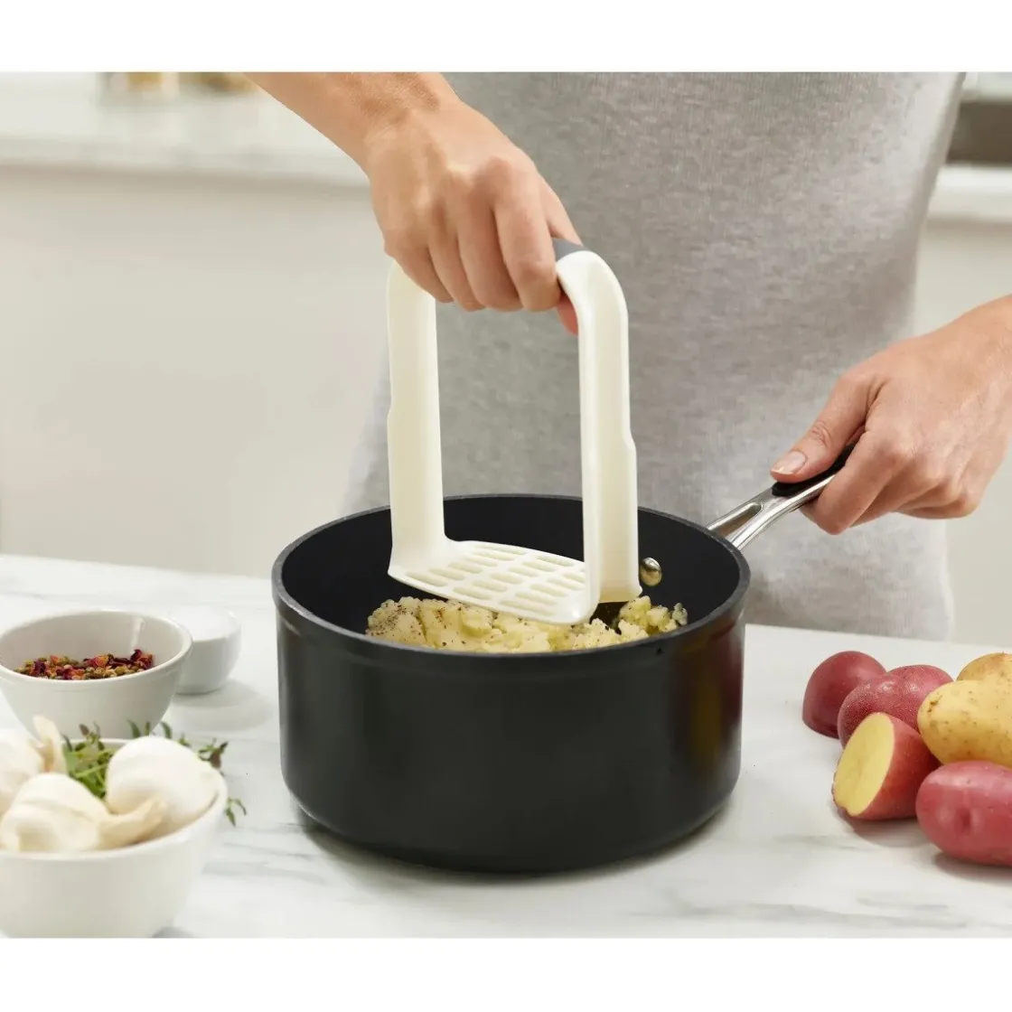 Joseph Joseph Aardappelstamper*** Schillen En Raspen