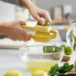 Joseph Joseph JuiceMax Dual-Action Citruspers* Schillen En Raspen