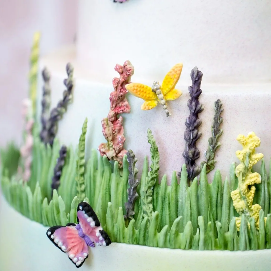 Karen Davies Mold Grasveld Met Wilde Bloemen* Molds