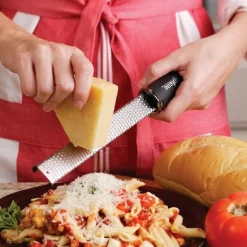 Microplane Rasp Zester Zwart* Schillen En Raspen