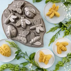 Nordic Ware Backyard Bugs Bakvorm* Speciale Bakvormen