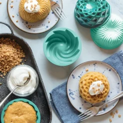 Nordic Ware Kunststof Mini Bundt Set/2* Speciale Bakvormen