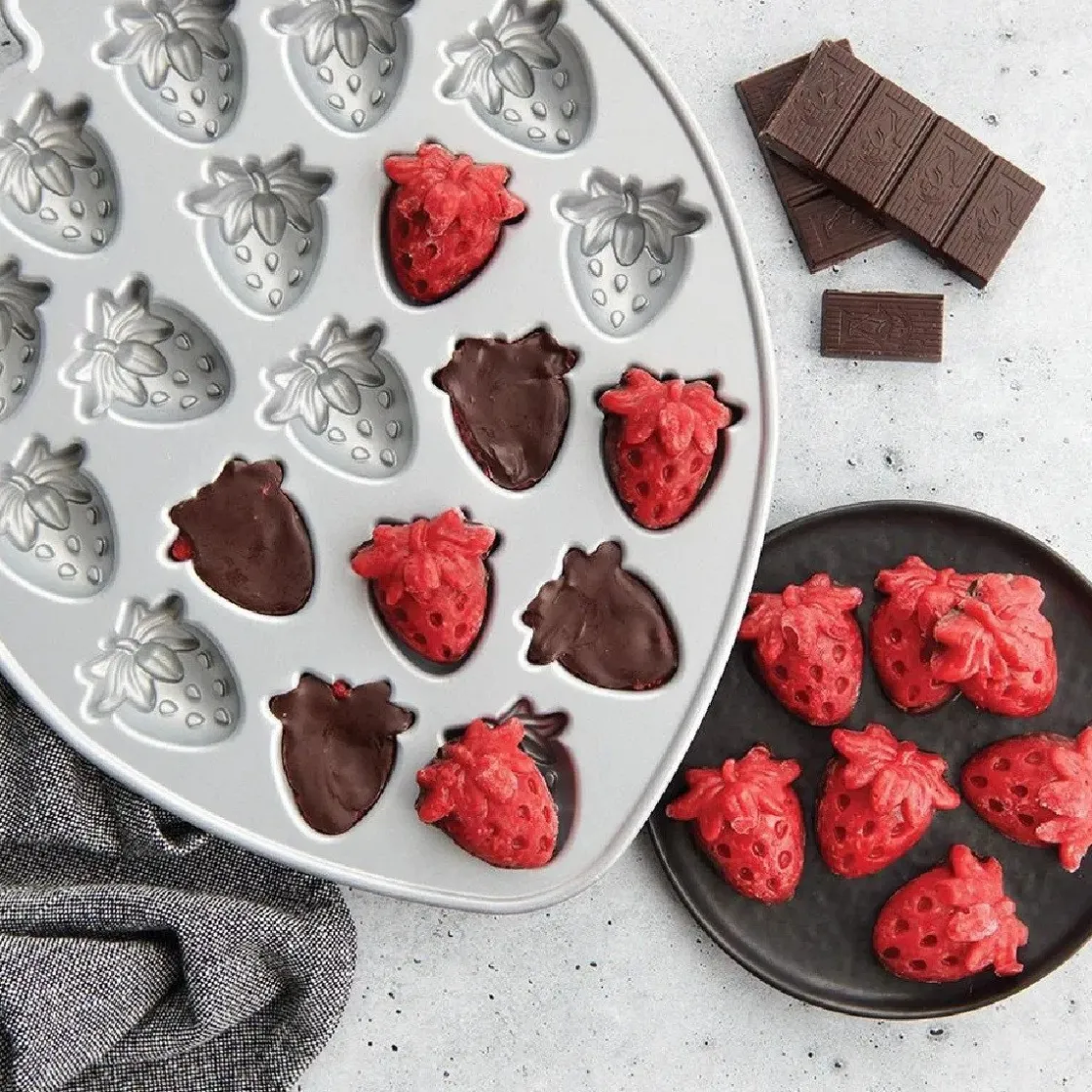 Nordic Ware Mini Aardbei Bakvorm* Speciale Bakvormen