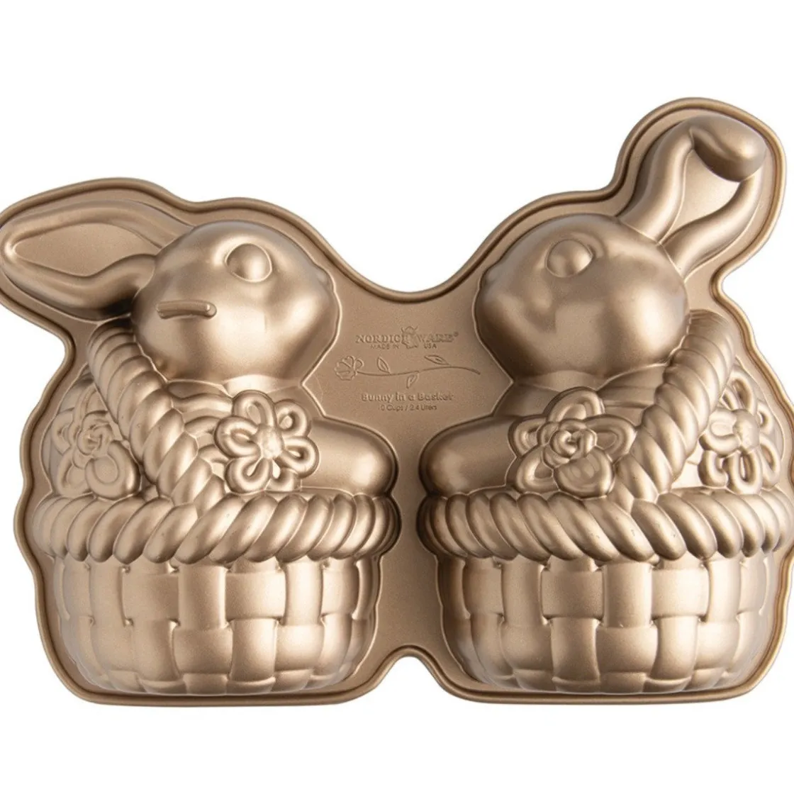 Nordic Ware Paashaas in Mandje Bakvorm* Speciale Bakvormen