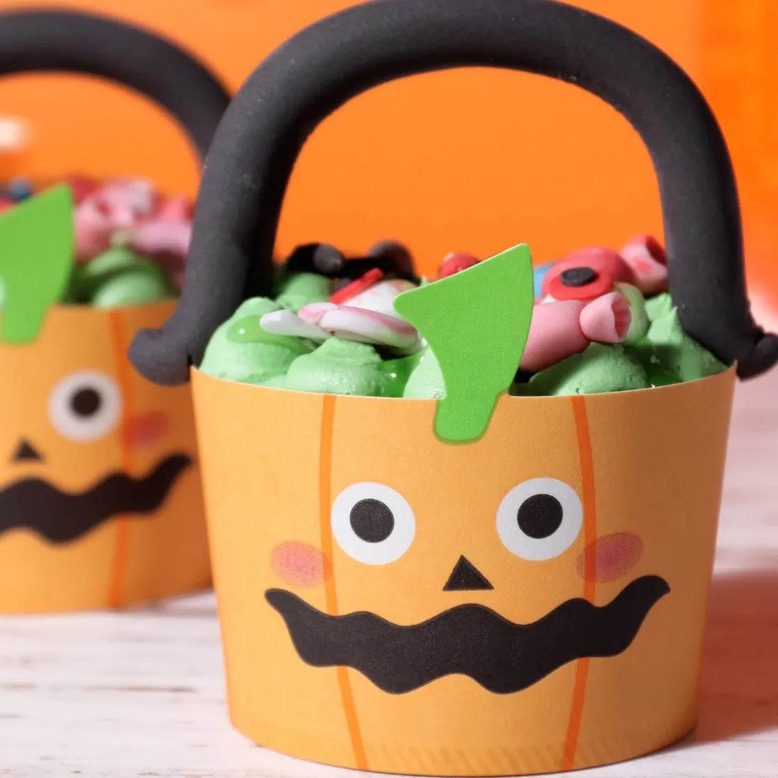 PME Halloween Cupcake Vormpjes Pompoenlantaarn Ø45mm 12st.* Bakvormen Papier