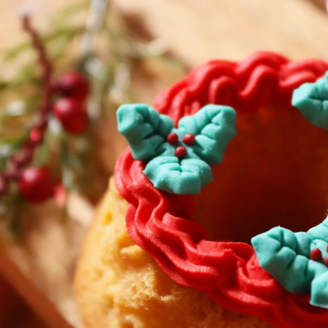 PME Suikerdecoratie Hulstblad 24st.* Figuur Decoraties