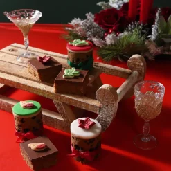 PME Suikerdecoratie Under The Mistletoe 12st.* Figuur Decoraties