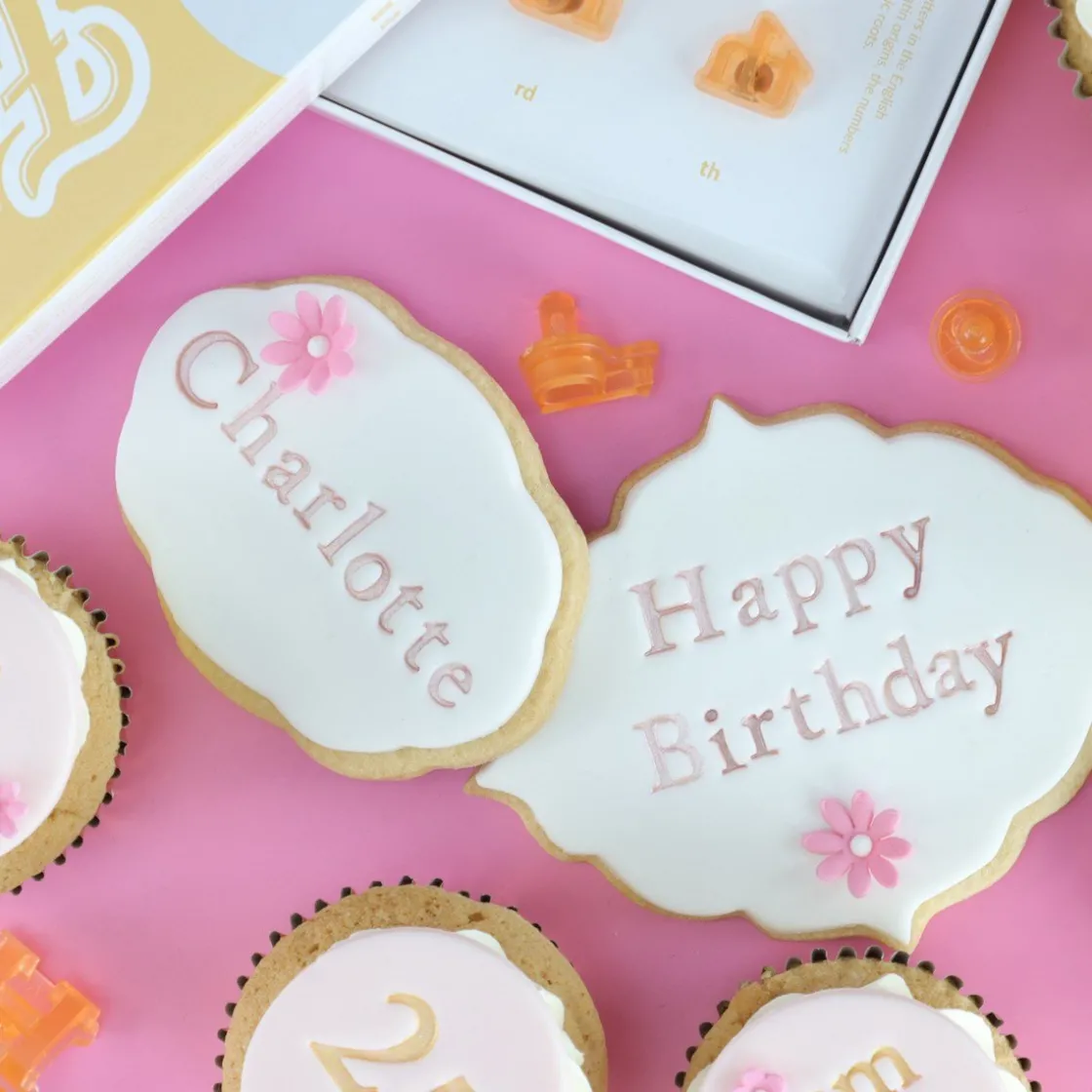 PME Tekst Stempelset Cupcake/Cookie Fun Fonts - Collectie 2* Cijfer En Letter Stekers