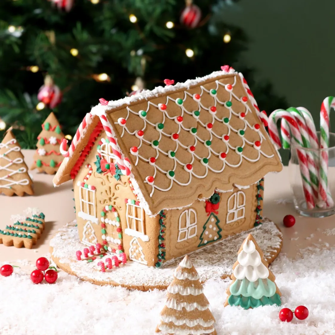 PME Uitstekers en Stempels Gingerbread Huis Set/6* Figuur Stekers