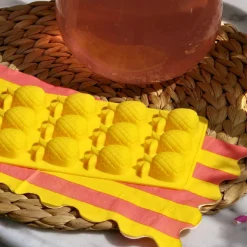 Tala Siliconen IJsblokjesvorm Ananas (12)* Bakvormen Siliconen|Ijs En Dessert Vormen