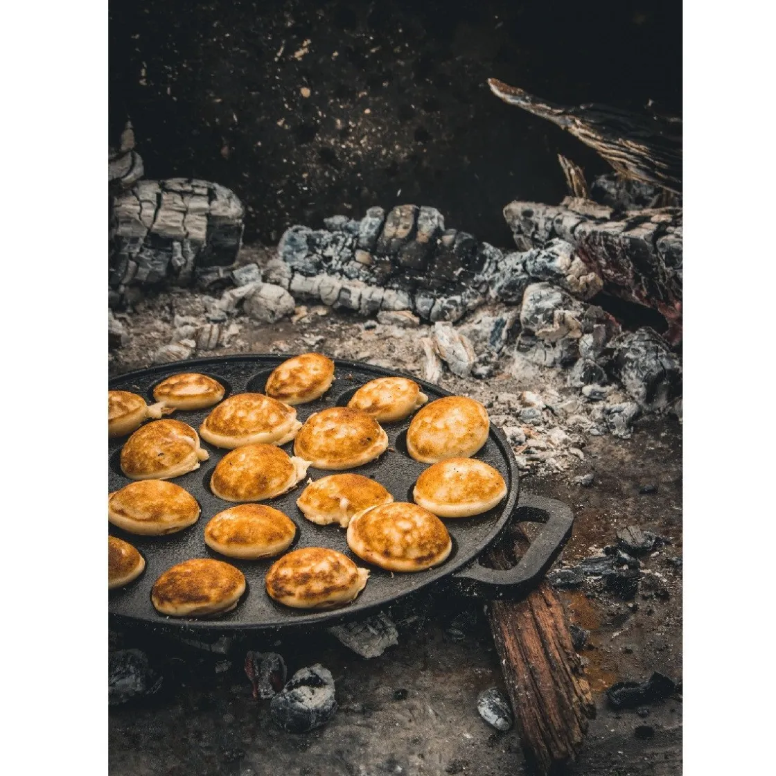 The Windmill Poffertjespan Gietijzer Ø24cm* Speciale Bakvormen